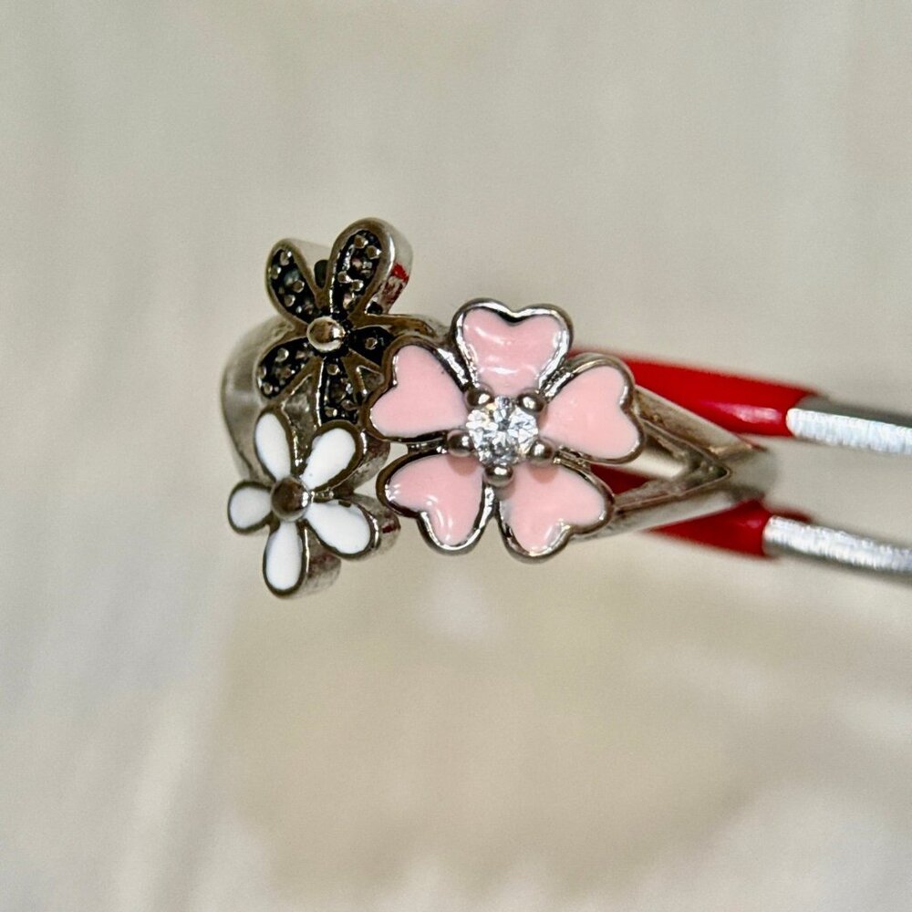 Floral Ring - image 3